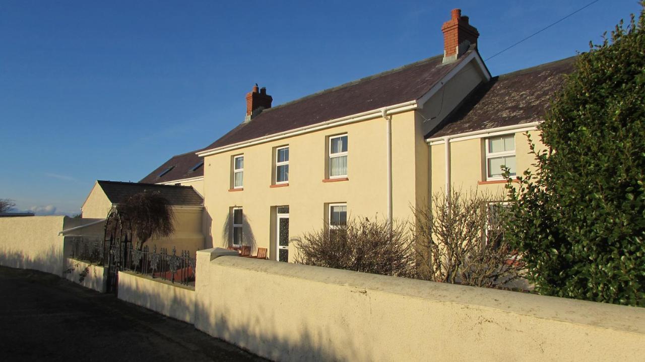 Bed and Breakfast Little Hilton Farm à Haverfordwest Extérieur photo